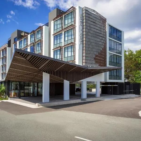 Arundel to Brisbane Airport (BNE) | Elevated Airport Transfer Experience Arundel to Brisbane Airport (BNE) | Elevated Airport Transfer Experience