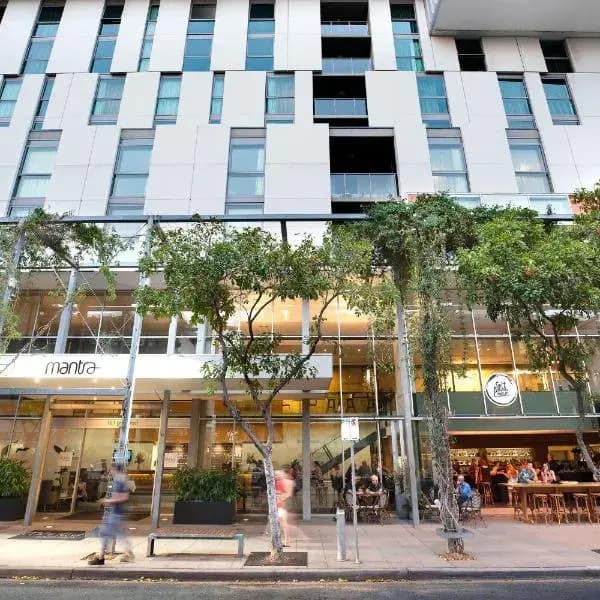 South Brisbane Bc to Brisbane Airport (BNE) | Elevated Airport Transfer Experience South Brisbane Bc to Brisbane Airport (BNE) | Elevated Airport Transfer Experience