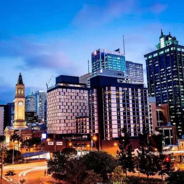Brisbane Adelaide Street to Brisbane Airport (BNE) | Elevated Airport Transfer Experience Brisbane Adelaide Street to Brisbane Airport (BNE) | Elevated Airport Transfer Experience
