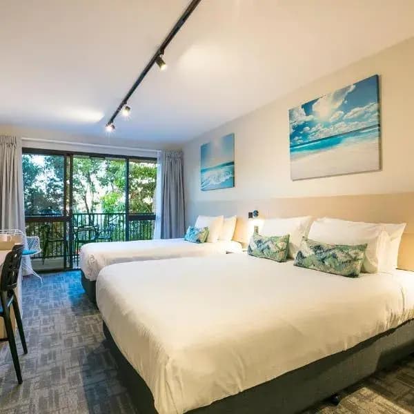 Kawana Waters to Brisbane Airport (BNE) | Elevated Airport Transfer Experience Kawana Waters to Brisbane Airport (BNE) | Elevated Airport Transfer Experience