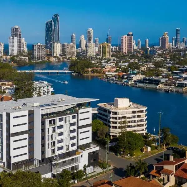 Isle Of Capri to Brisbane Airport (BNE) | Elevated Airport Transfer Experience Isle Of Capri to Brisbane Airport (BNE) | Elevated Airport Transfer Experience