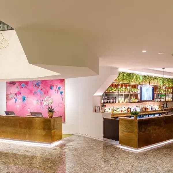 Draper to Brisbane Airport (BNE) | Elevated Airport Transfer Experience Draper to Brisbane Airport (BNE) | Elevated Airport Transfer Experience