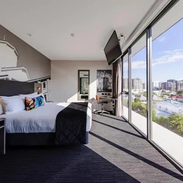 Teneriffe to Brisbane Airport (BNE) | Elevated Airport Transfer Experience Teneriffe to Brisbane Airport (BNE) | Elevated Airport Transfer Experience
