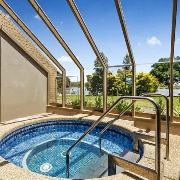 Numurkah to Melbourne Airport (MEL) | Elevated Airport Transfer Experience Numurkah to Melbourne Airport (MEL) | Elevated Airport Transfer Experience