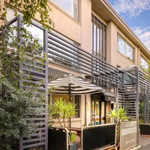 Abbotsford to Melbourne Airport (MEL) | Elevated Airport Transfer Experience Abbotsford to Melbourne Airport (MEL) | Elevated Airport Transfer Experience
