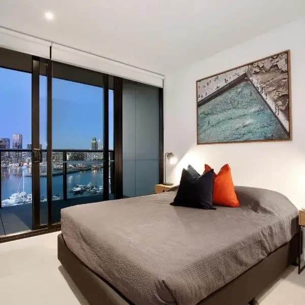 Docklands to Melbourne Airport (MEL) | Elevated Airport Transfer Experience Docklands to Melbourne Airport (MEL) | Elevated Airport Transfer Experience