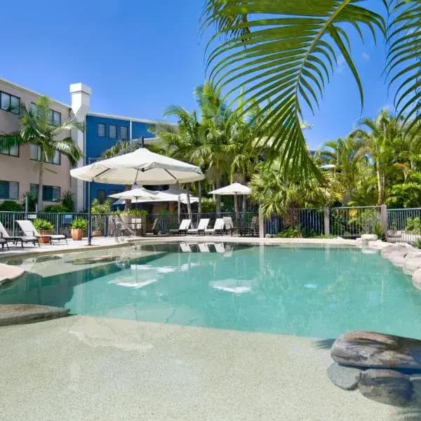 Battery Hill to Brisbane Airport (BNE) | Elevated Airport Transfer Experience Battery Hill to Brisbane Airport (BNE) | Elevated Airport Transfer Experience