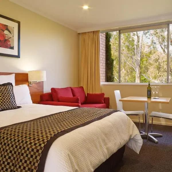 Waldara to Melbourne Airport (MEL) | Elevated Airport Transfer Experience Waldara to Melbourne Airport (MEL) | Elevated Airport Transfer Experience