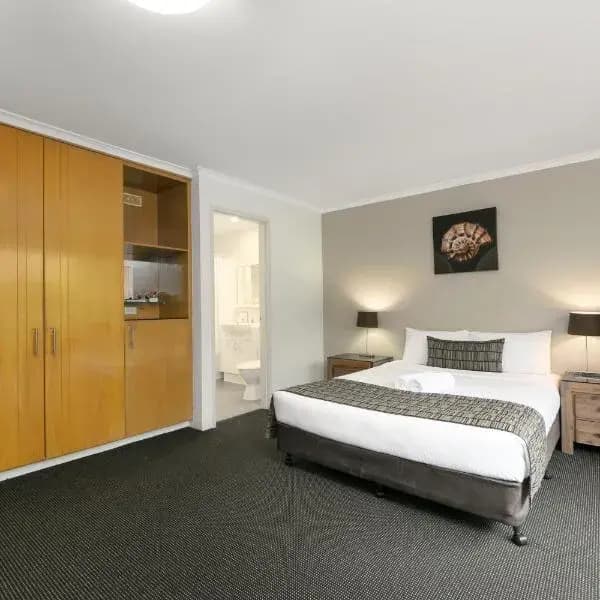 Barellan Point to Brisbane Airport (BNE) | Elevated Airport Transfer Experience Barellan Point to Brisbane Airport (BNE) | Elevated Airport Transfer Experience