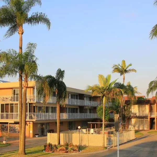 Labrador to Brisbane Airport (BNE) | Elevated Airport Transfer Experience Labrador to Brisbane Airport (BNE) | Elevated Airport Transfer Experience
