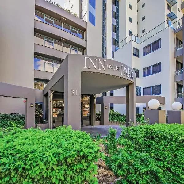 Toowong to Brisbane Airport (BNE) | Elevated Airport Transfer Experience Toowong to Brisbane Airport (BNE) | Elevated Airport Transfer Experience