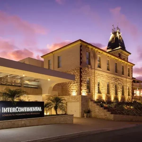 Rye to Melbourne Airport (MEL) | Elevated Airport Transfer Experience Rye to Melbourne Airport (MEL) | Elevated Airport Transfer Experience