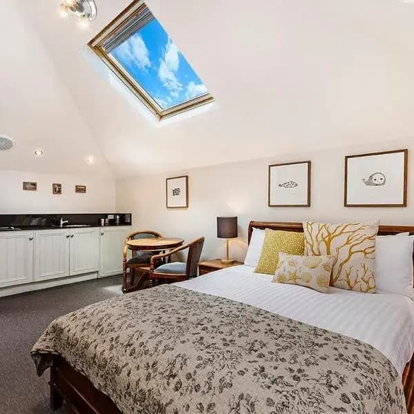 Port Fairy to Melbourne Airport (MEL) | Elevated Airport Transfer Experience Port Fairy to Melbourne Airport (MEL) | Elevated Airport Transfer Experience