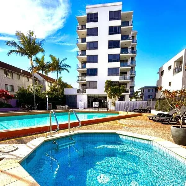 Southport to Brisbane Airport (BNE) | Elevated Airport Transfer Experience Southport to Brisbane Airport (BNE) | Elevated Airport Transfer Experience
