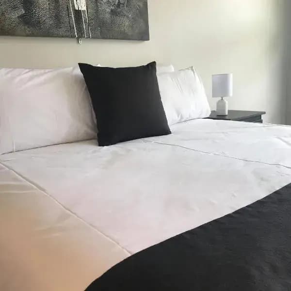 Altona Meadows to Melbourne Airport (MEL) | Elevated Airport Transfer Experience Altona Meadows to Melbourne Airport (MEL) | Elevated Airport Transfer Experience