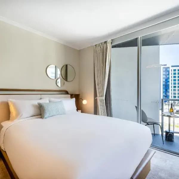 Spring Hill to Brisbane Airport (BNE) | Elevated Airport Transfer Experience Spring Hill to Brisbane Airport (BNE) | Elevated Airport Transfer Experience