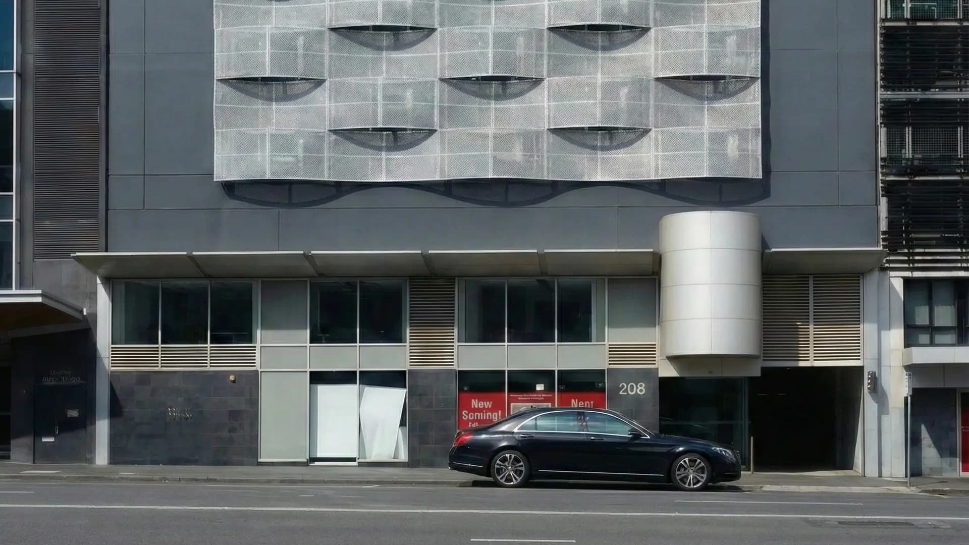 Melbourne Airport to Atlantis Hotel Melbourne | Private Chauffeur Melbourne Airport to Atlantis Hotel Melbourne | Private Chauffeur