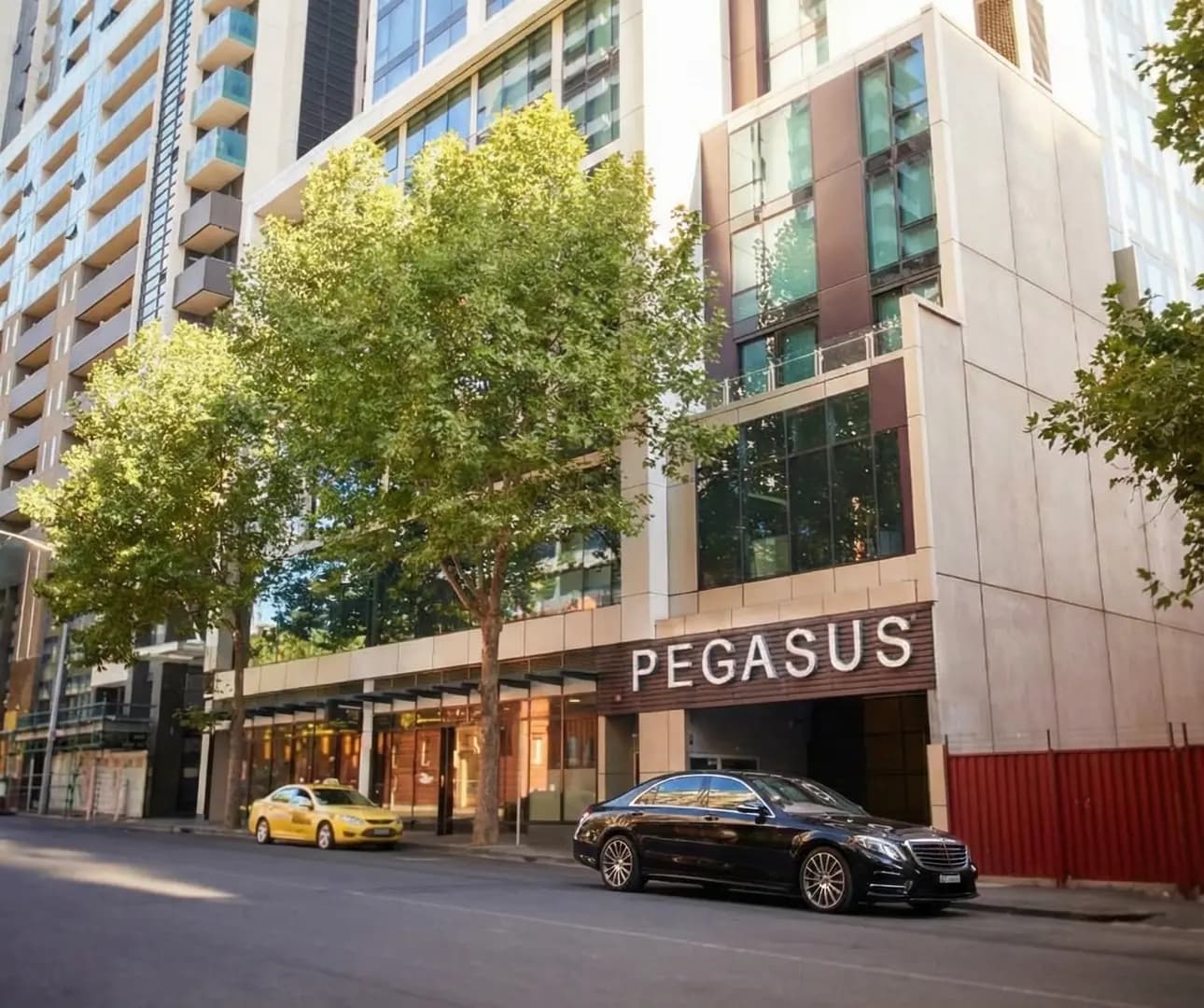 Melbourne Airport to Pegasus Apart’Hotel Transfer | MNMRiDEZ Chauffeur Melbourne Airport to Pegasus Apart’Hotel Transfer | MNMRiDEZ Chauffeur