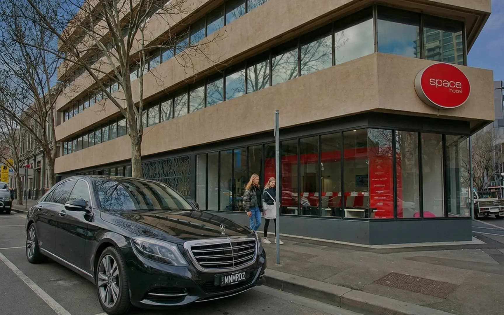 Melbourne Airport to Space Hotel Transfer | MNMRiDEZ Chauffeur Melbourne Airport to Space Hotel Transfer | MNMRiDEZ Chauffeur